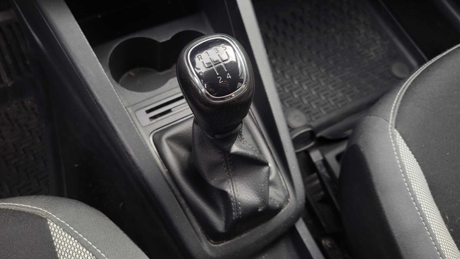 Škoda Fabia - zdjęcie 8