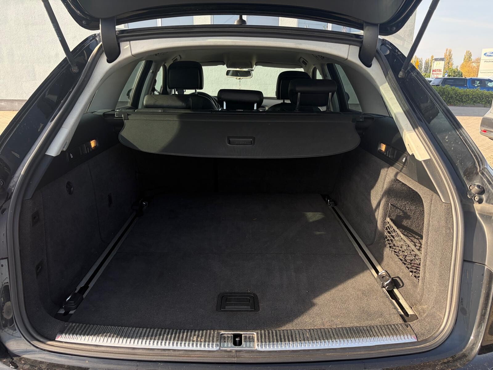 Audi A6 Avant - zdjęcie 13