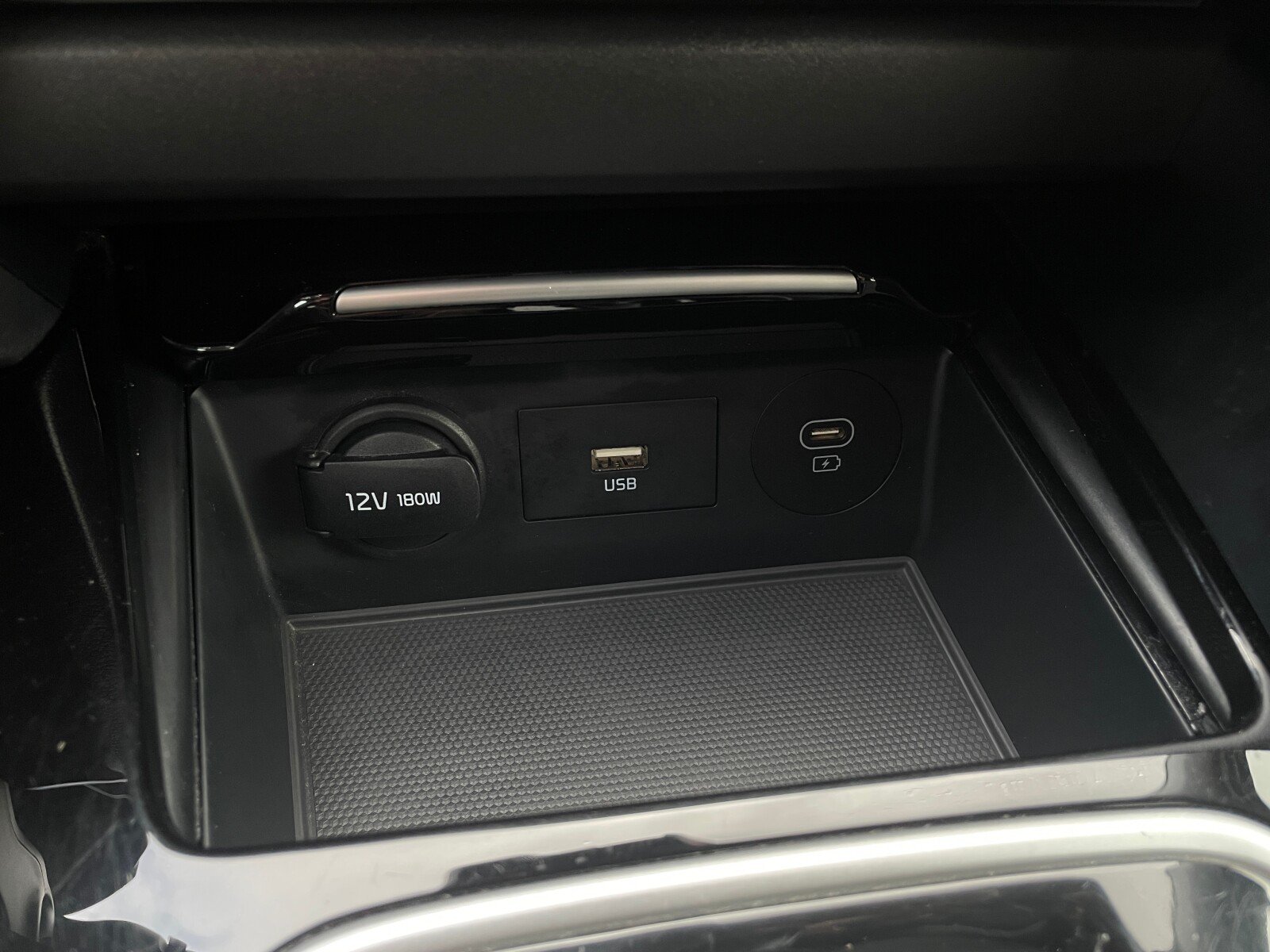 Kia Ceed - zdjęcie 31