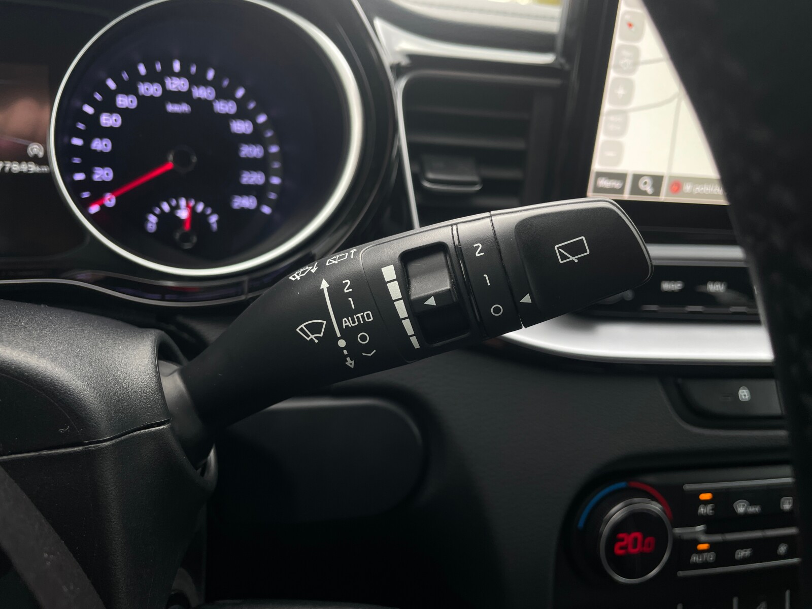 Kia Ceed - zdjęcie 23