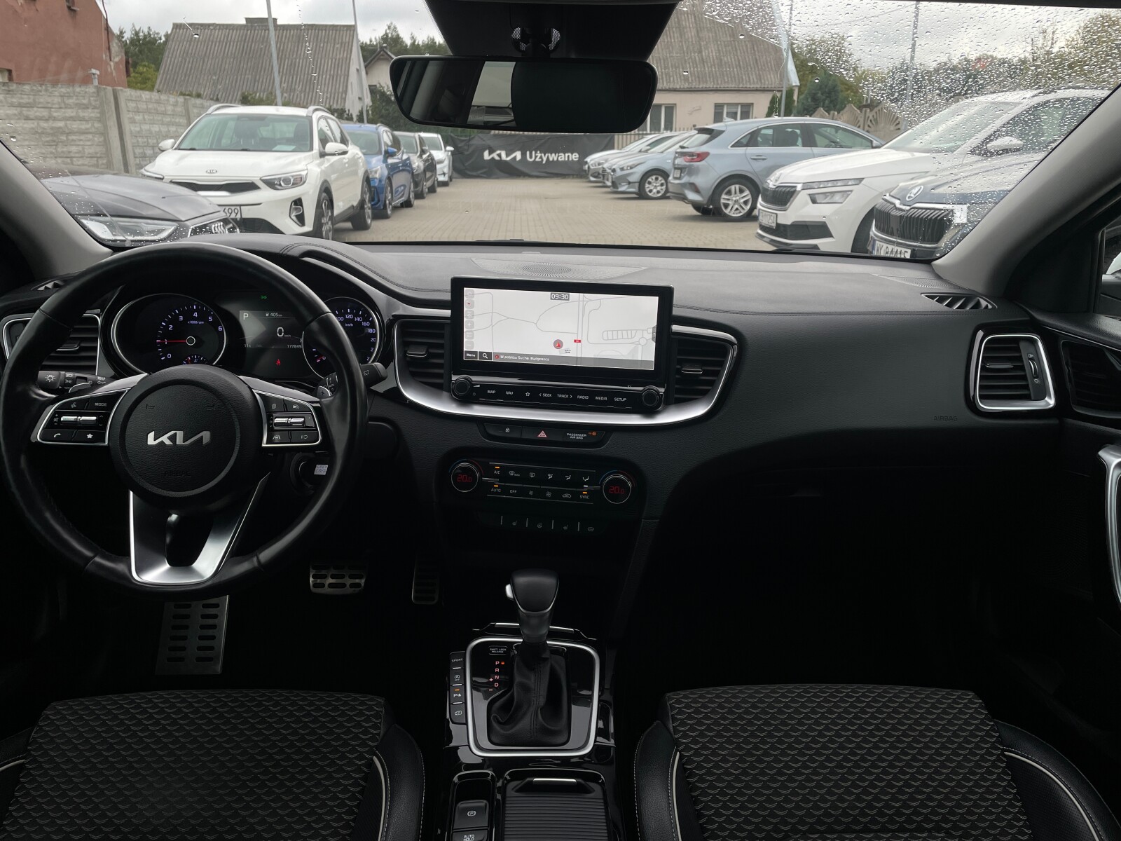 Kia Ceed - zdjęcie 18