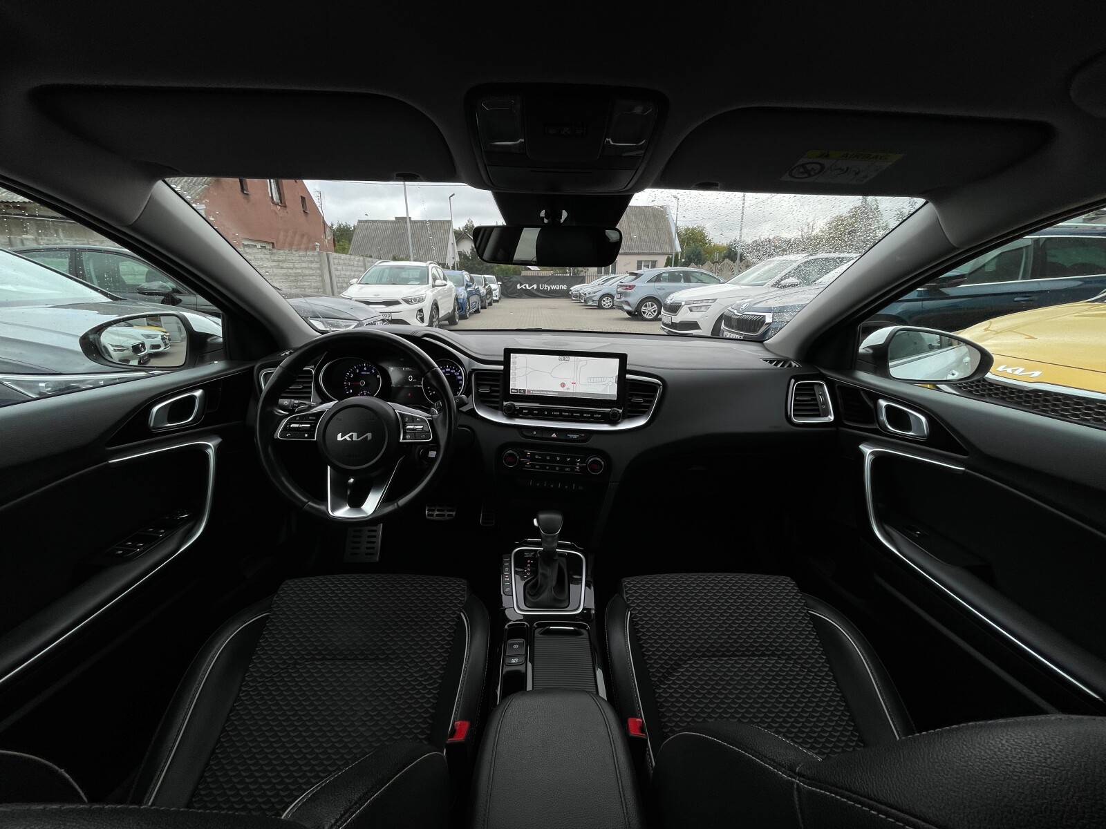 Kia Ceed - zdjęcie 17