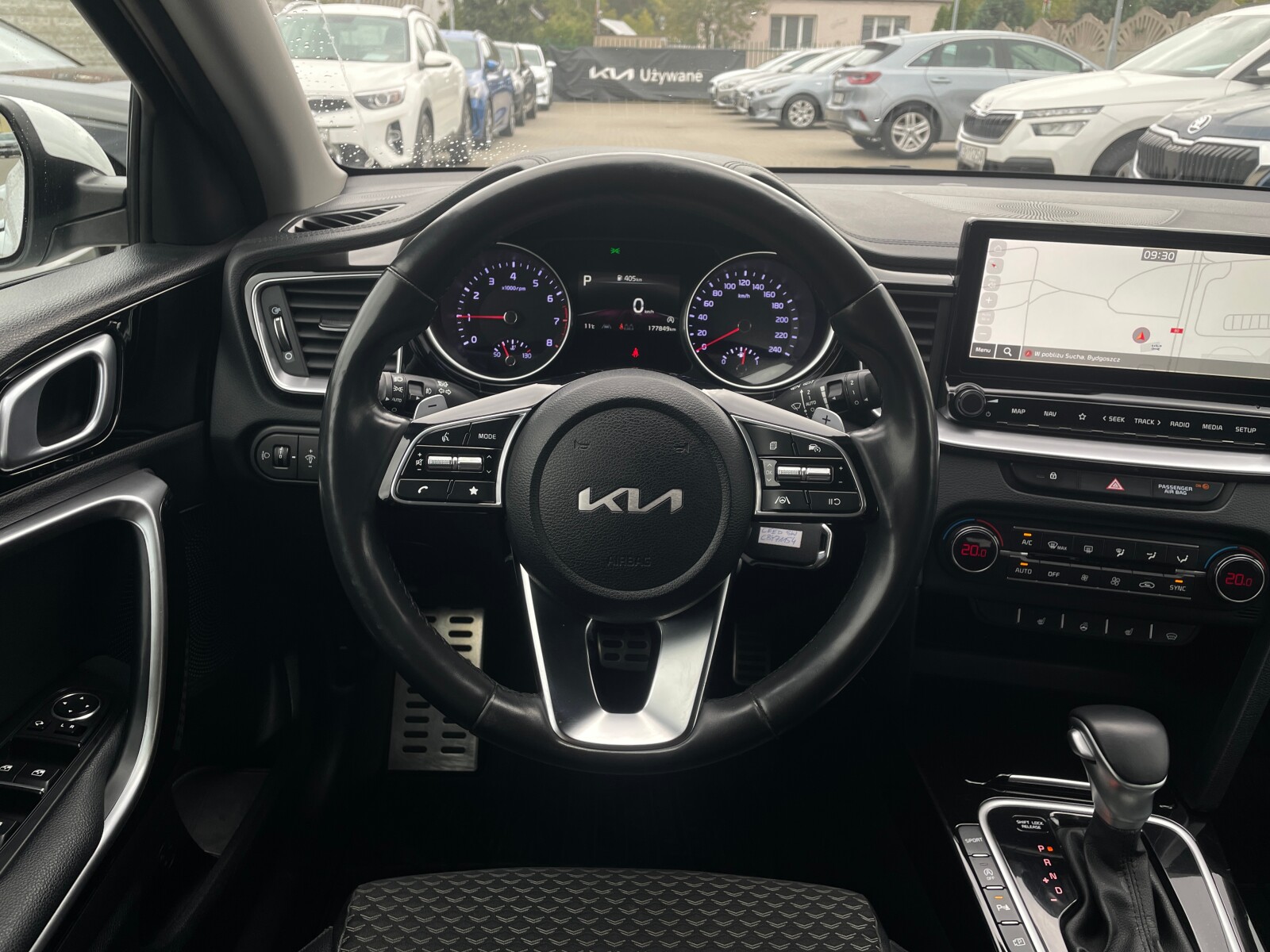 Kia Ceed - zdjęcie 19