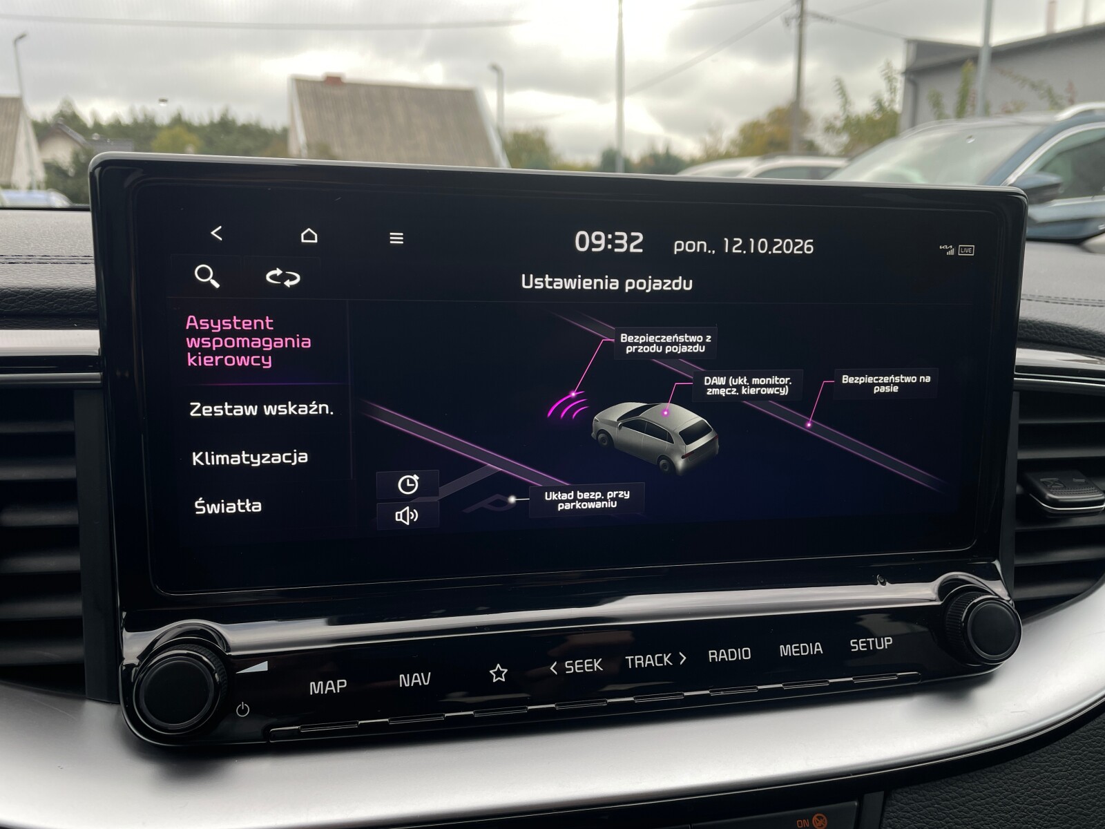 Kia Ceed - zdjęcie 29