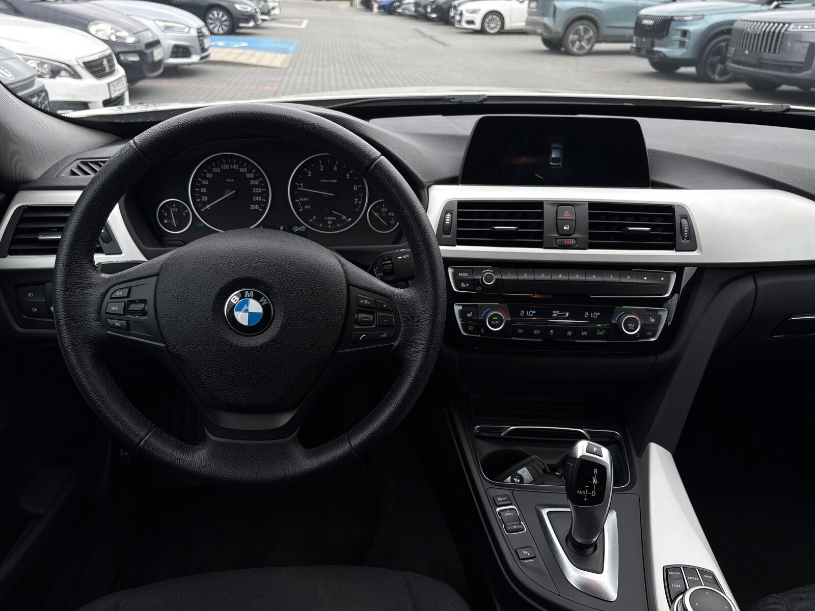 BMW 320 - zdjęcie 11