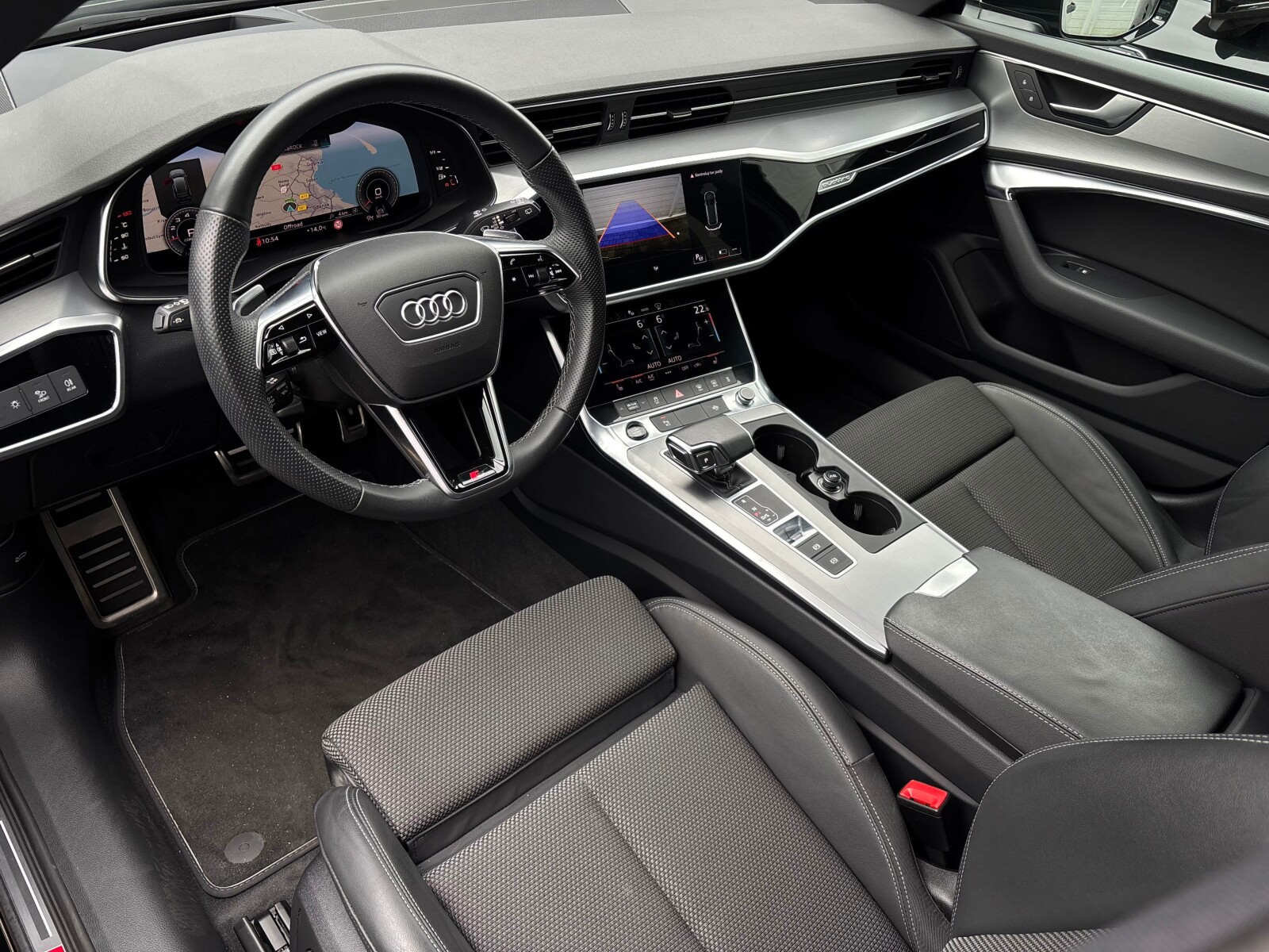 Audi A6 Avant - zdjęcie 16