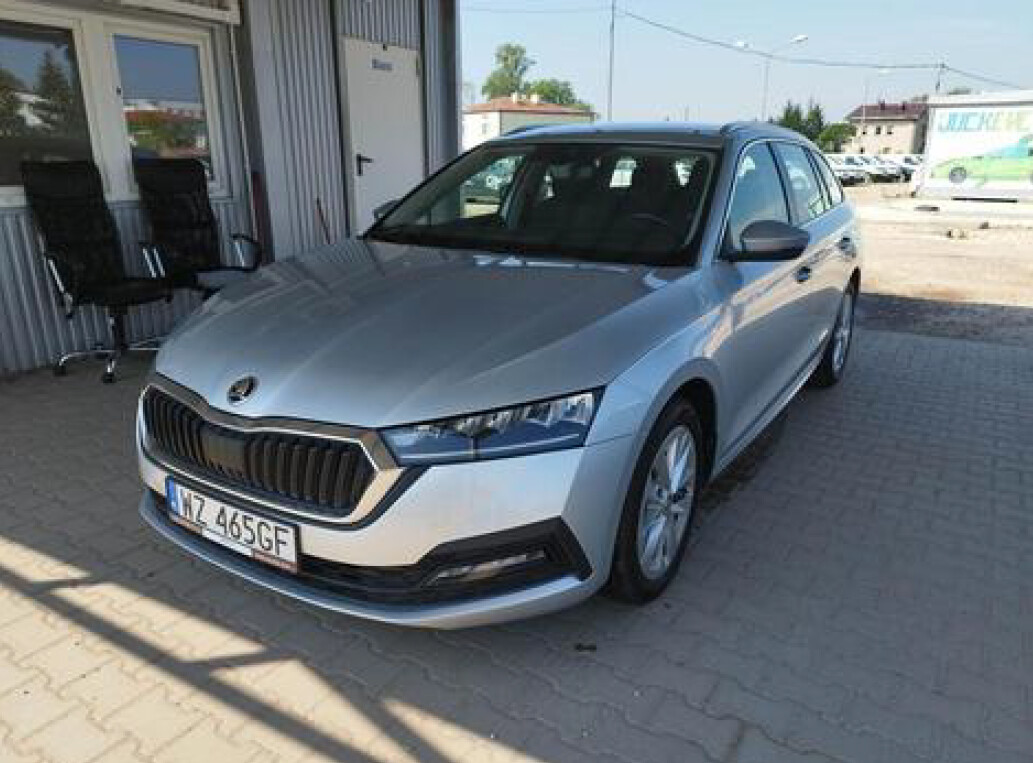 Škoda Octavia Combi - zdjęcie 1