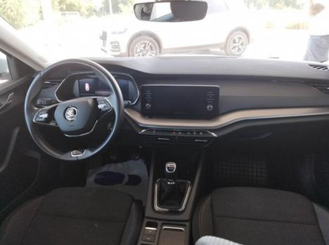 Škoda Octavia Combi - zdjęcie 3