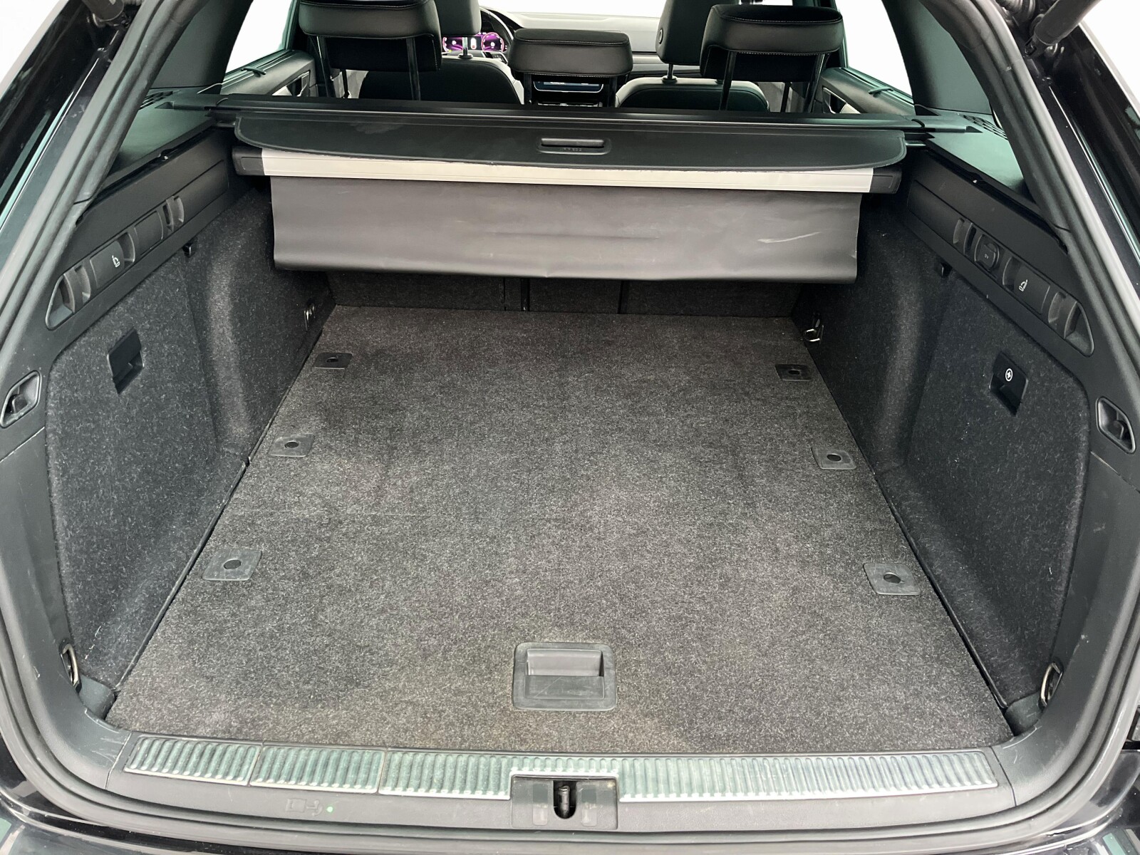 Škoda Superb Combi - zdjęcie 16