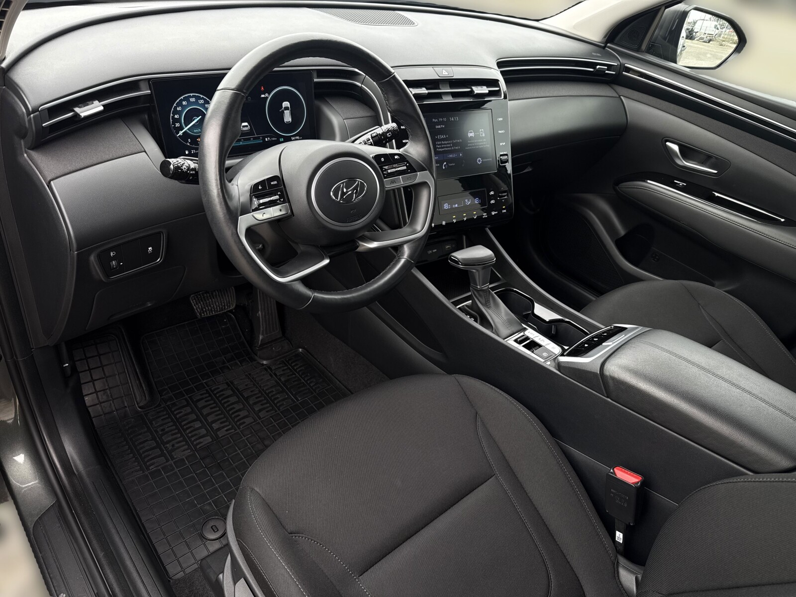 Hyundai Tucson - zdjęcie 9