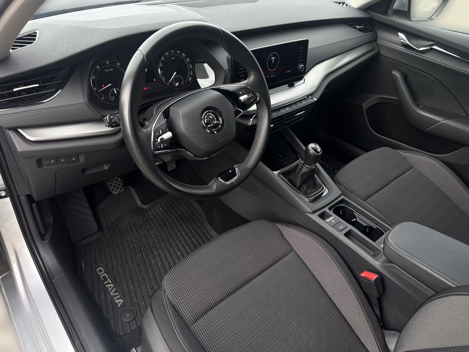 Škoda Octavia - zdjęcie 9