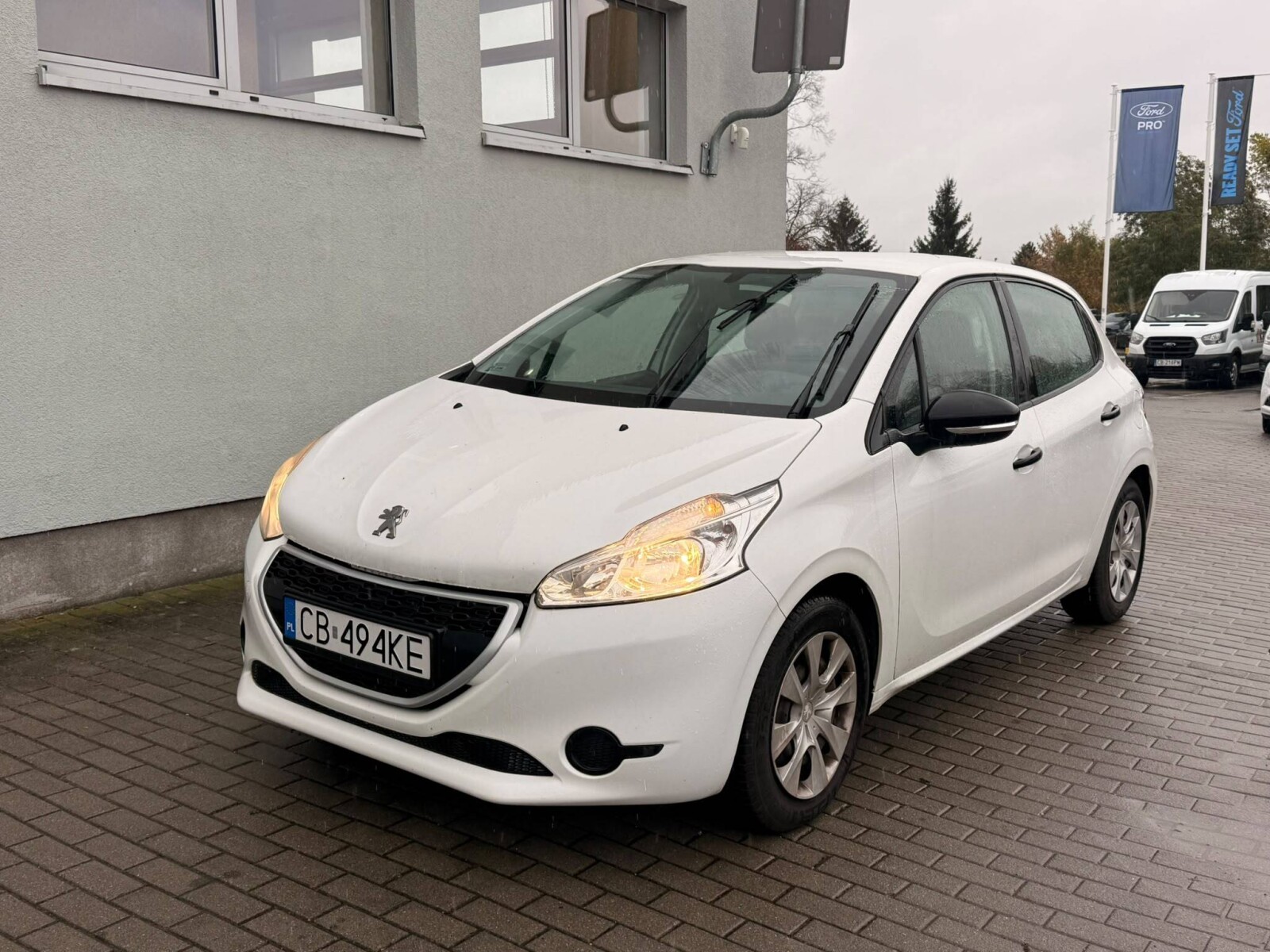 Peugeot 208 - zdjęcie 1