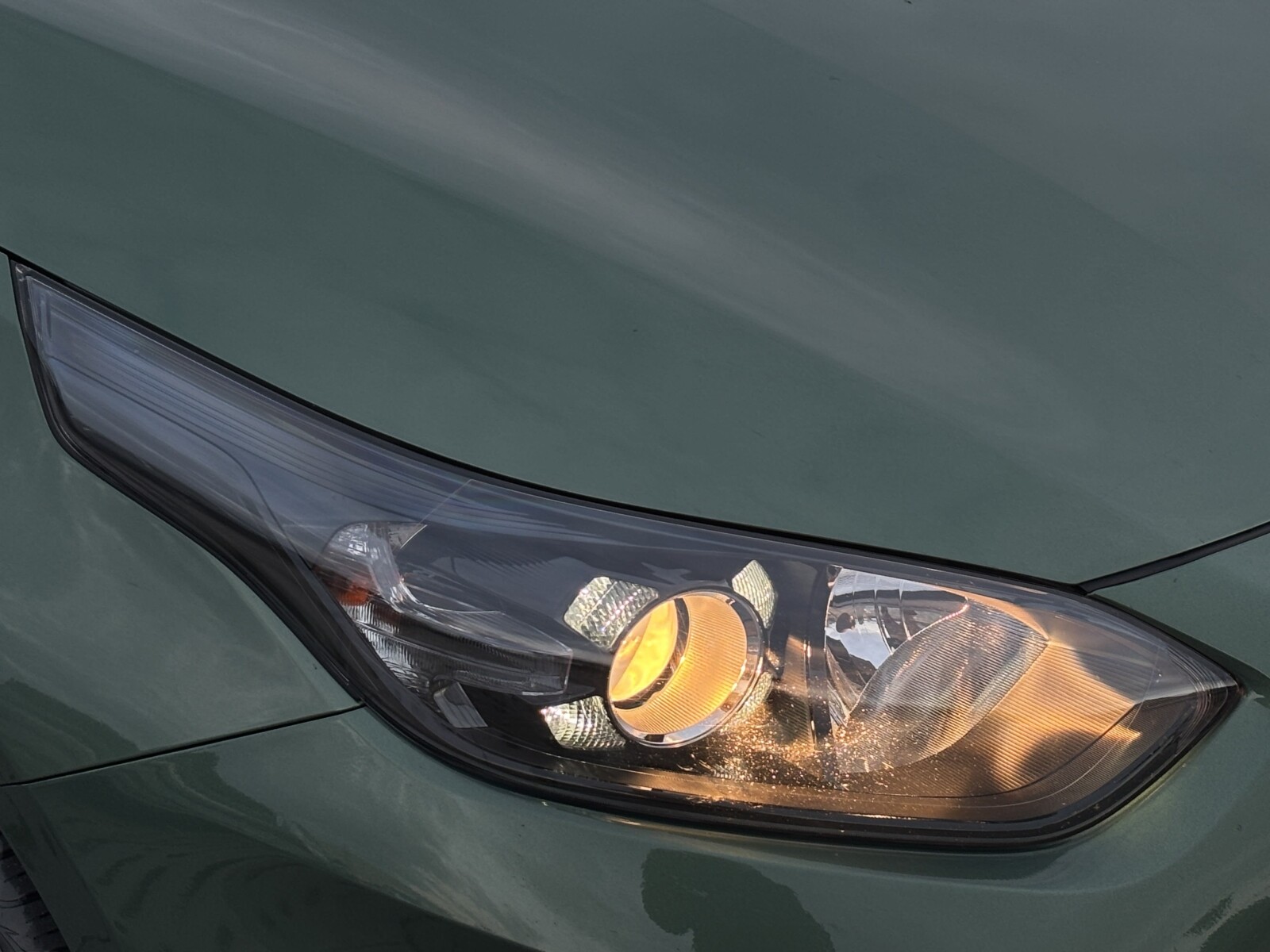 Kia Ceed - zdjęcie 25