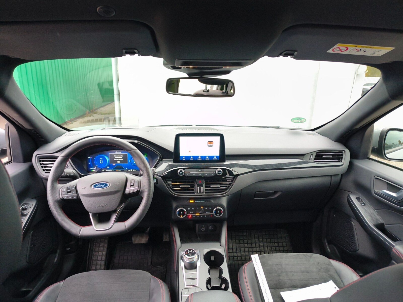 Ford Kuga - zdjęcie 13
