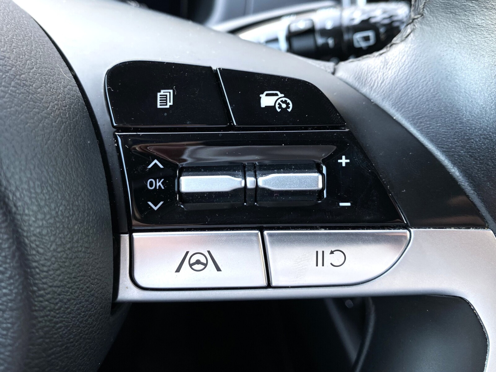 Hyundai Tucson - zdjęcie 29