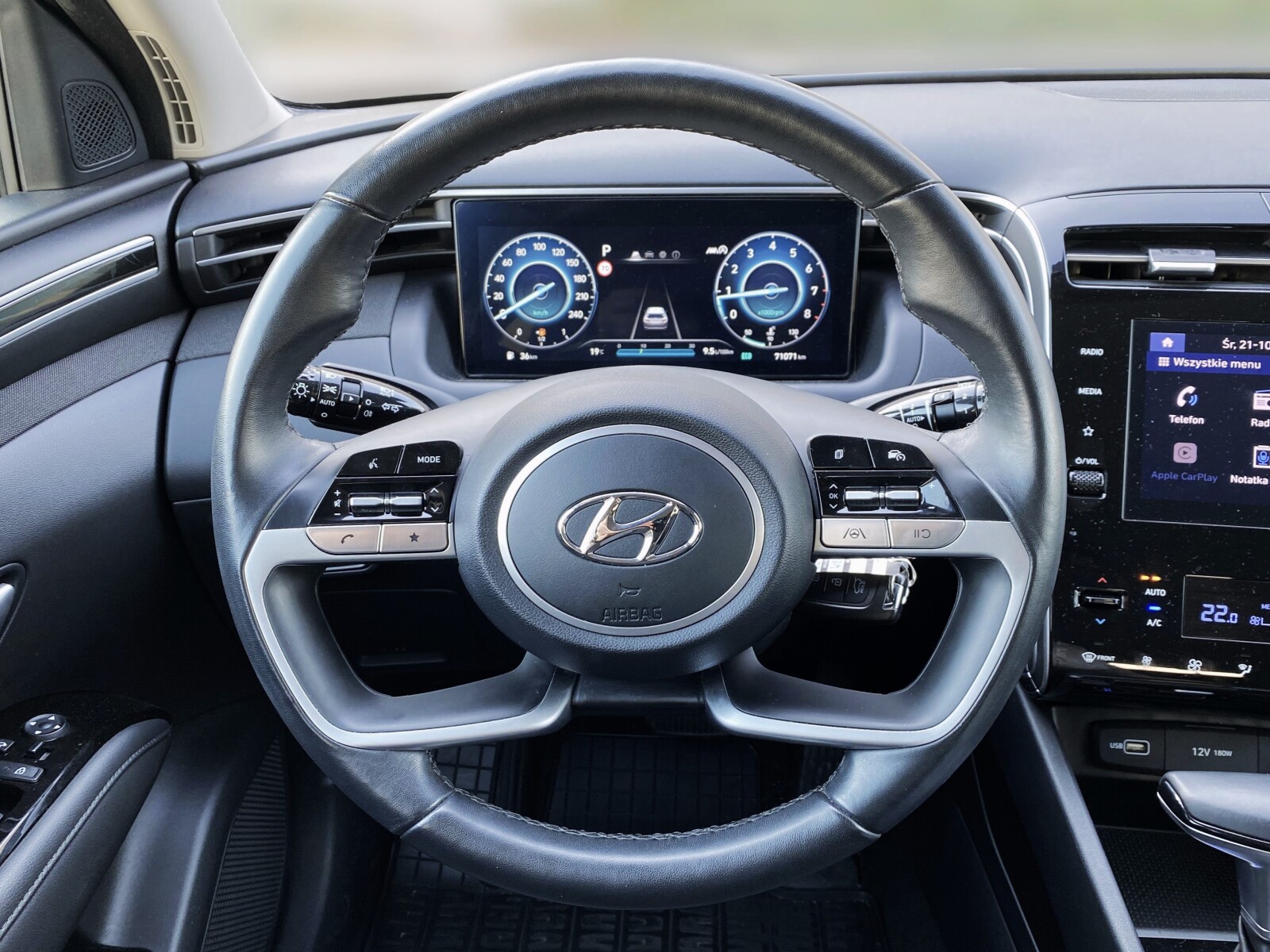 Hyundai Tucson - zdjęcie 25