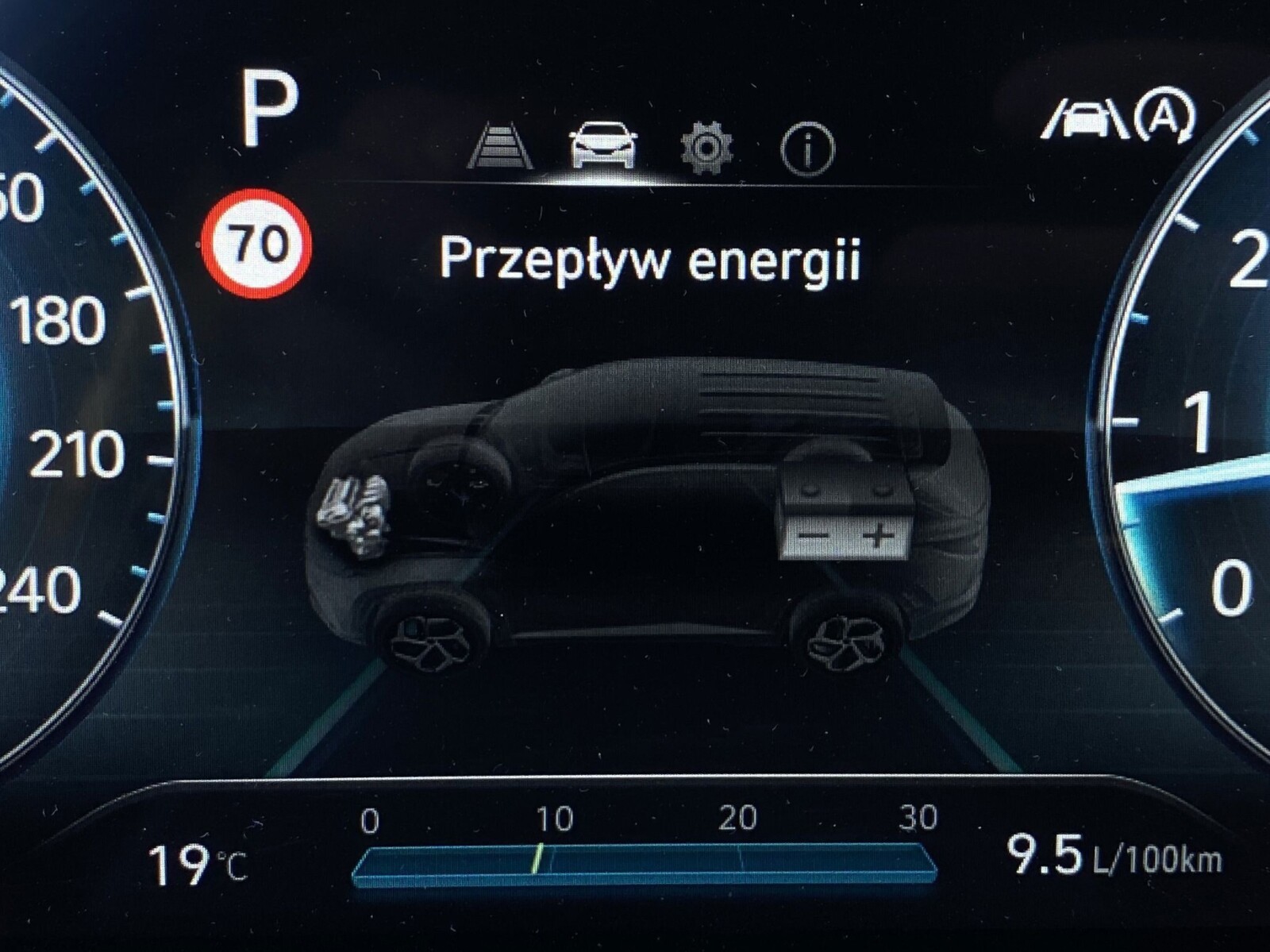 Hyundai Tucson - zdjęcie 21