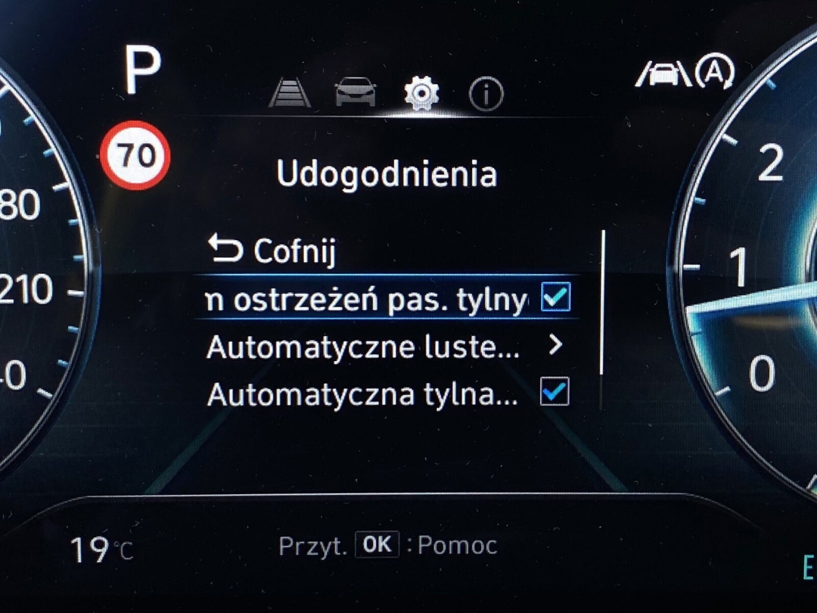 Hyundai Tucson - zdjęcie 24