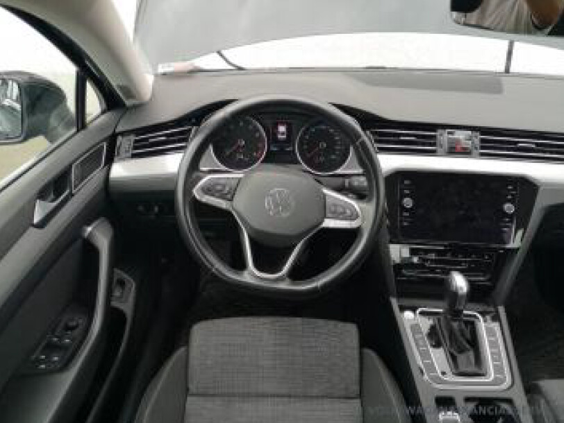 Volkswagen Passat - zdjęcie 3