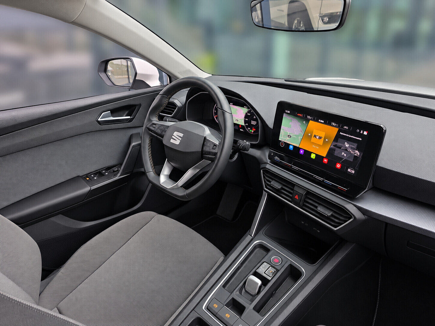 Seat Leon - zdjęcie 14