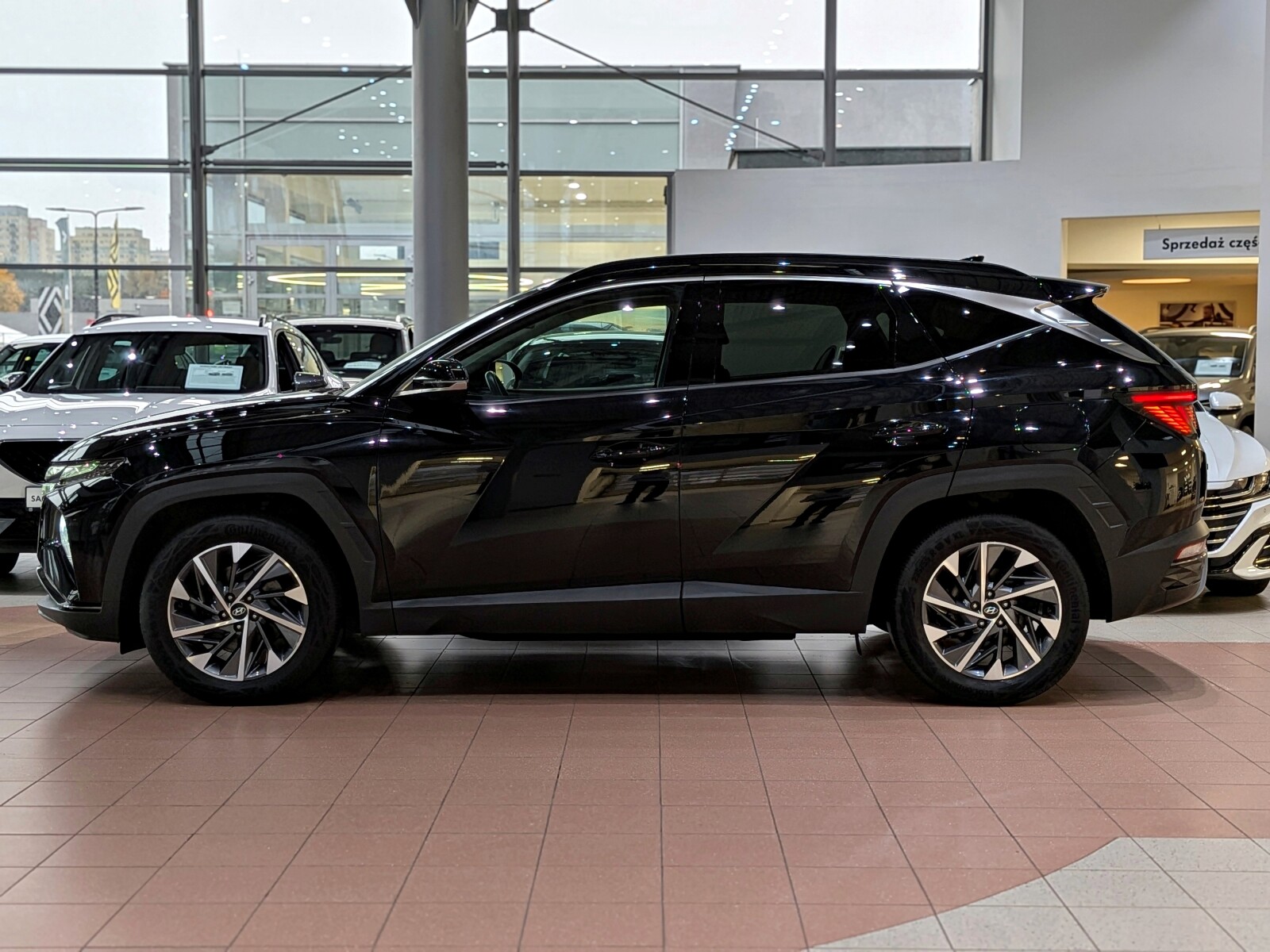 Hyundai Tucson - zdjęcie 2