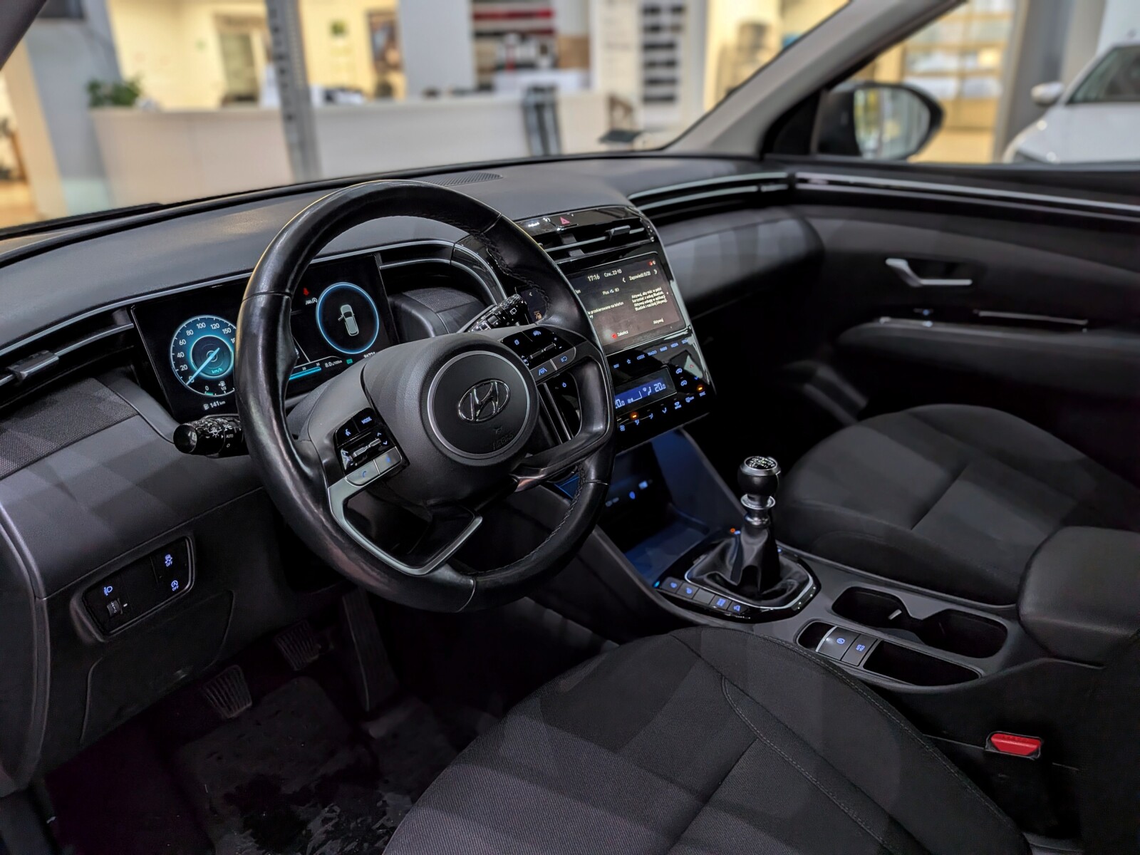 Hyundai Tucson - zdjęcie 9