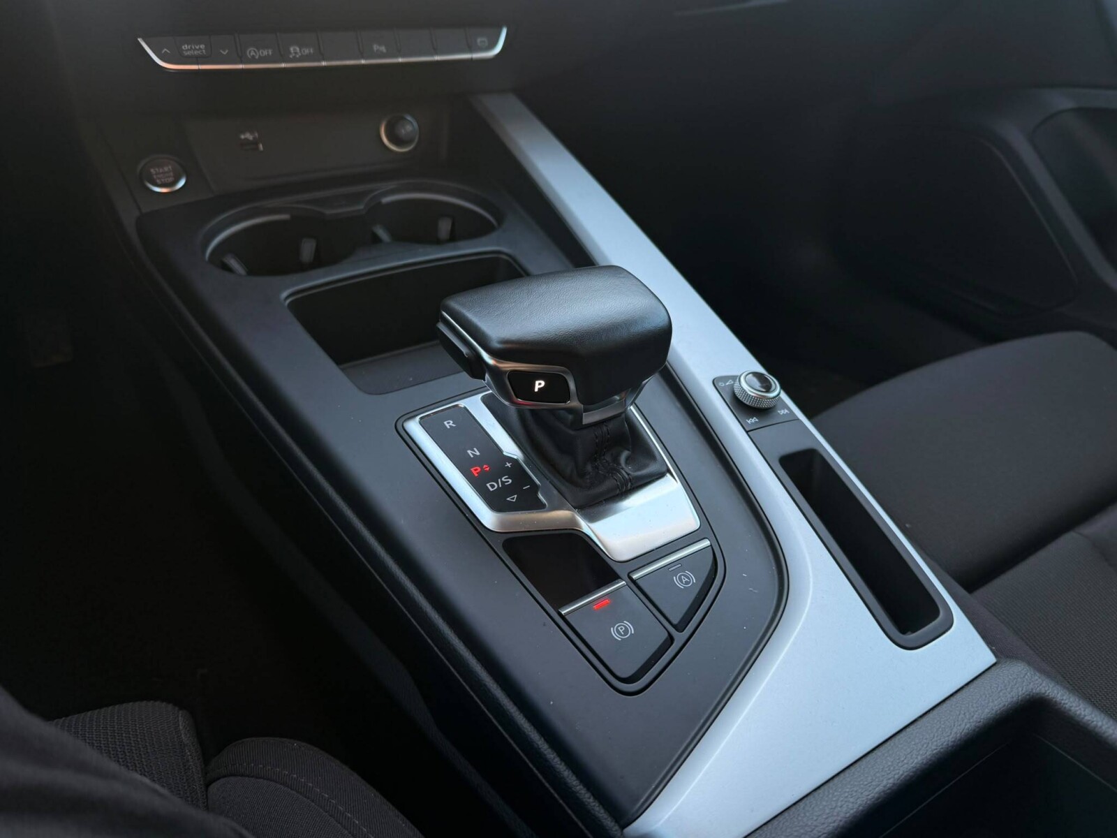 Audi A4 Avant - zdjęcie 6