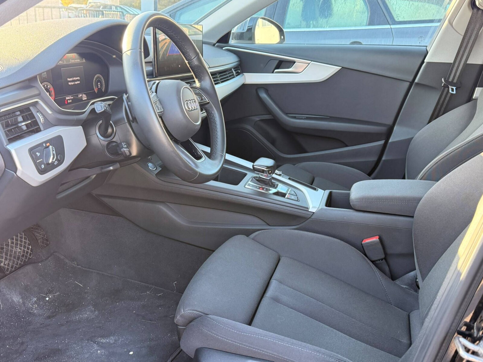Audi A4 Avant - zdjęcie 3