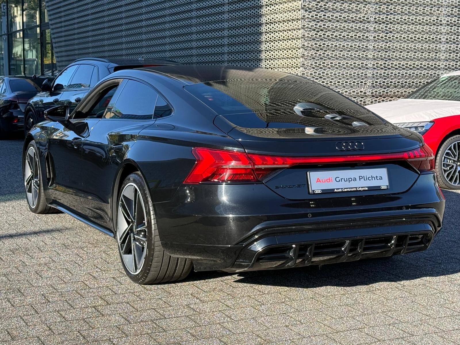Audi e-tron GT - zdjęcie 10