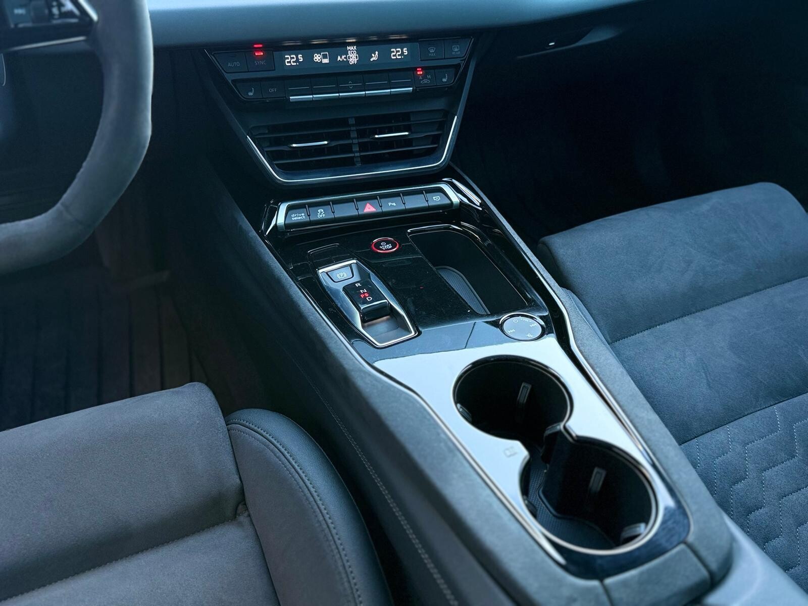 Audi e-tron GT - zdjęcie 25