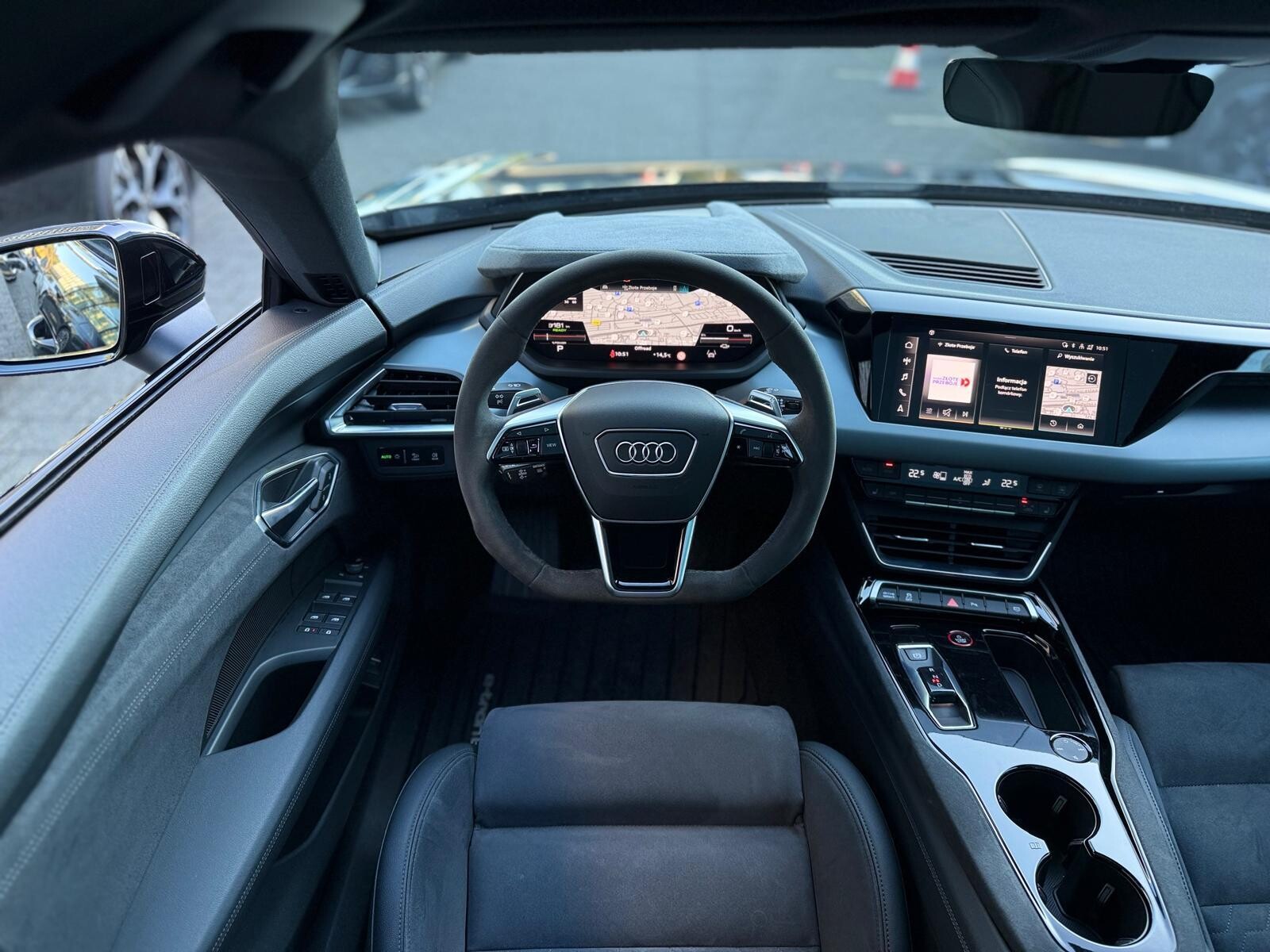 Audi e-tron GT - zdjęcie 26