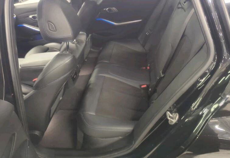 BMW 330 - zdjęcie 7