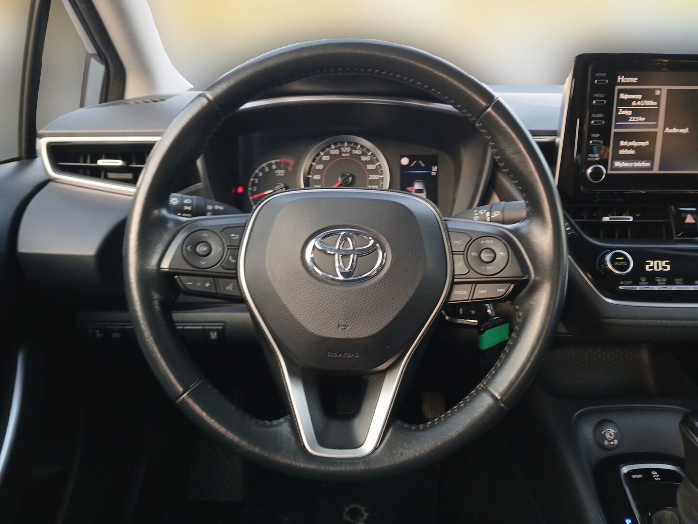 Toyota Corolla - zdjęcie 11