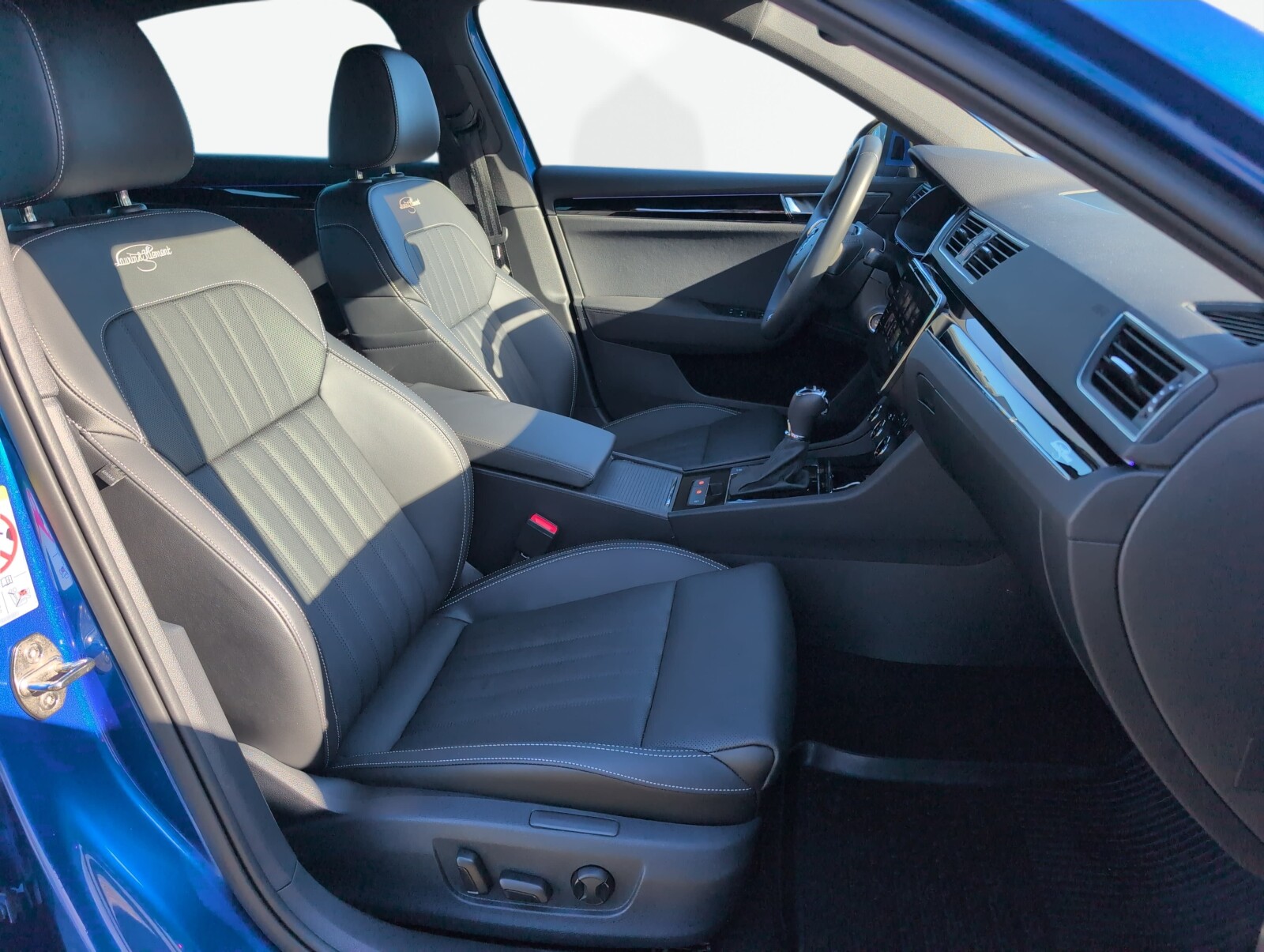 Škoda Superb - zdjęcie 17