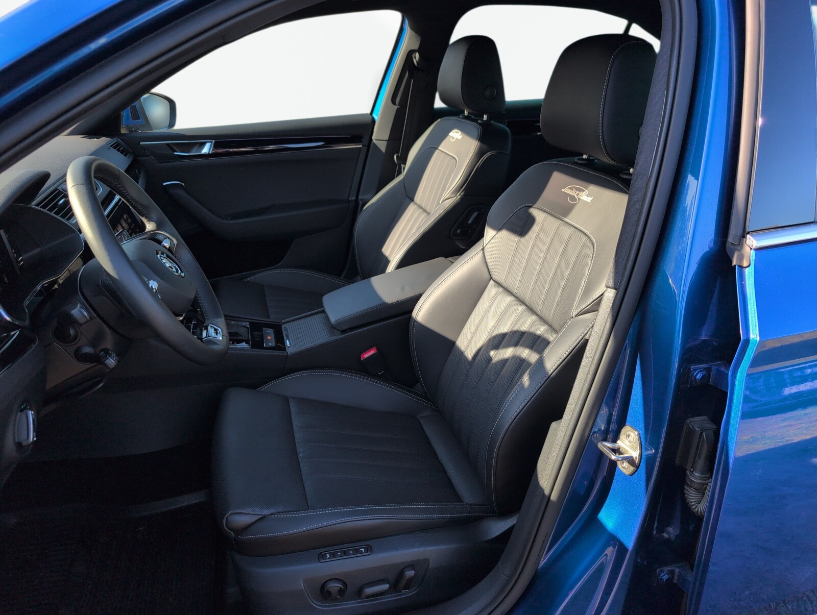 Škoda Superb - zdjęcie 20