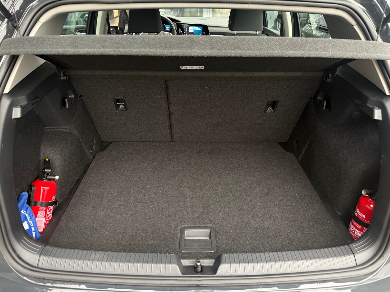 Volkswagen Golf - zdjęcie 9