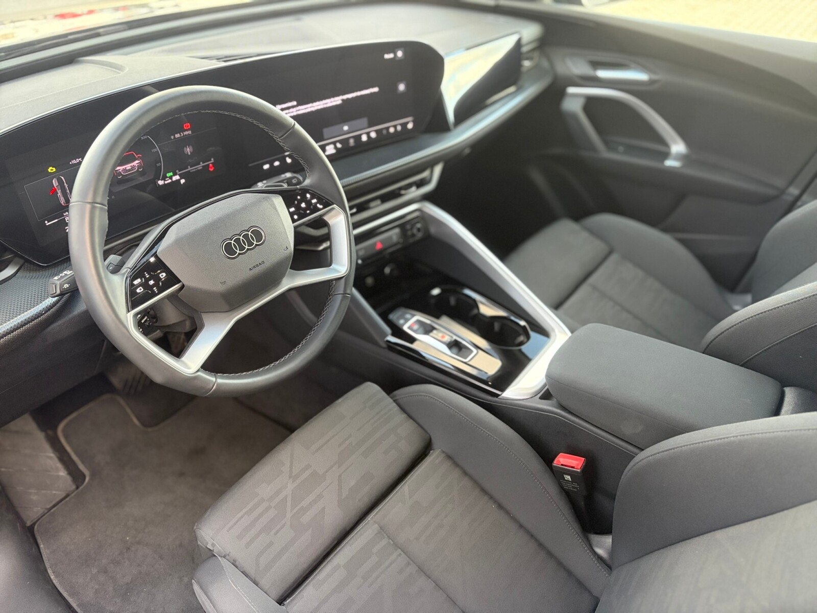 Audi Q5 Sportback - zdjęcie 15