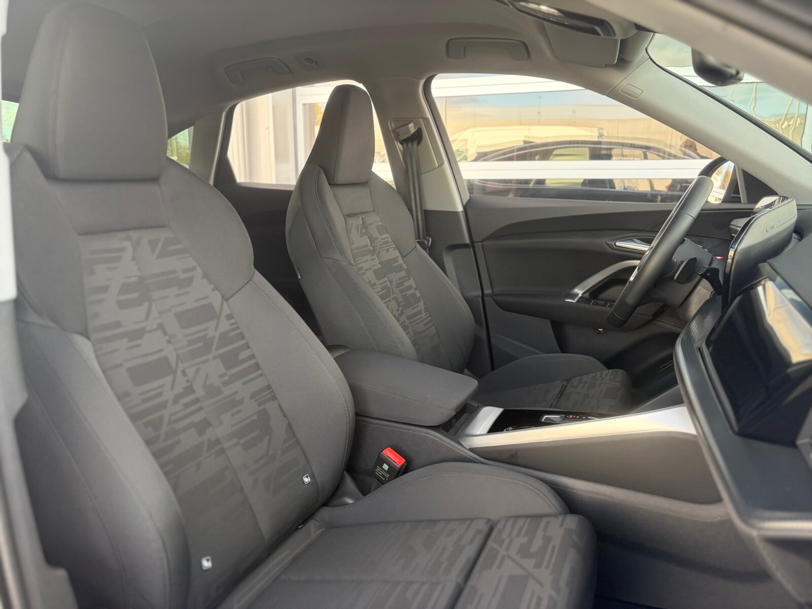 Audi Q5 Sportback - zdjęcie 18