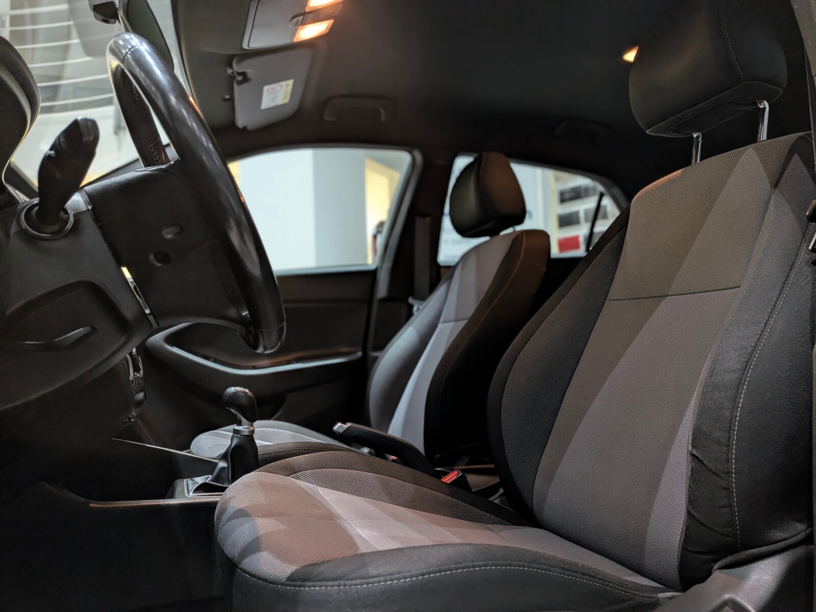 Hyundai i20 - zdjęcie 4