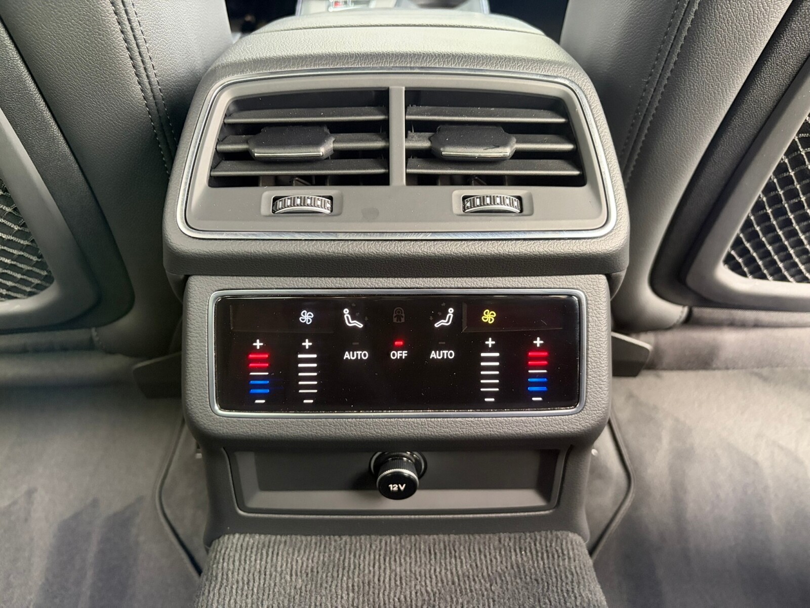 Audi A6 Limousine - zdjęcie 11