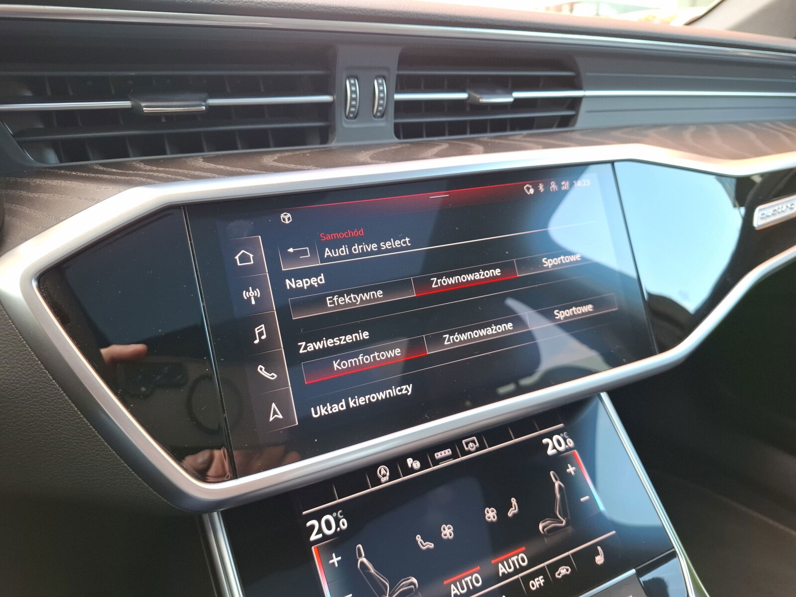 Audi A6 Avant - zdjęcie 32