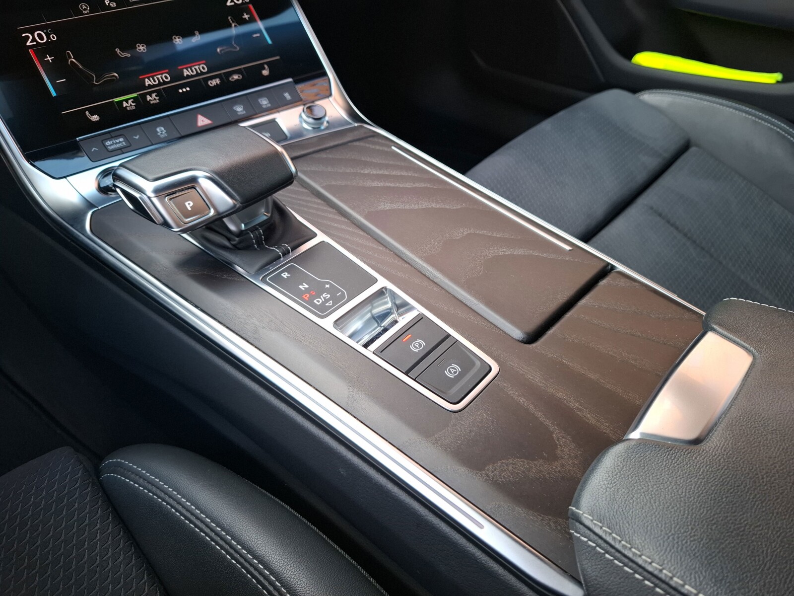 Audi A6 Avant - zdjęcie 14