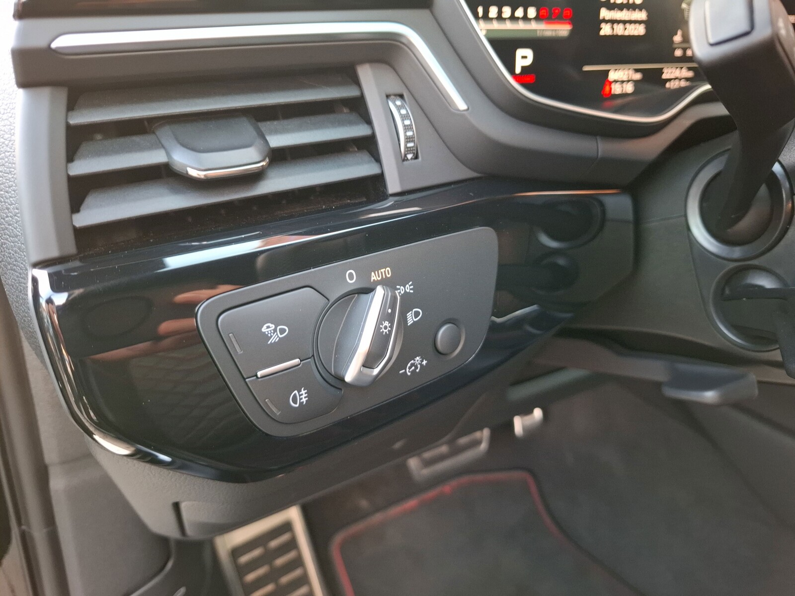 Audi A4 Avant - zdjęcie 29