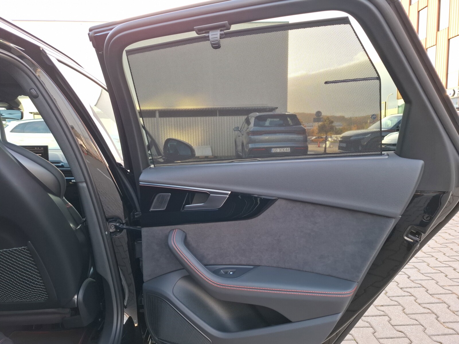 Audi A4 Avant - zdjęcie 21