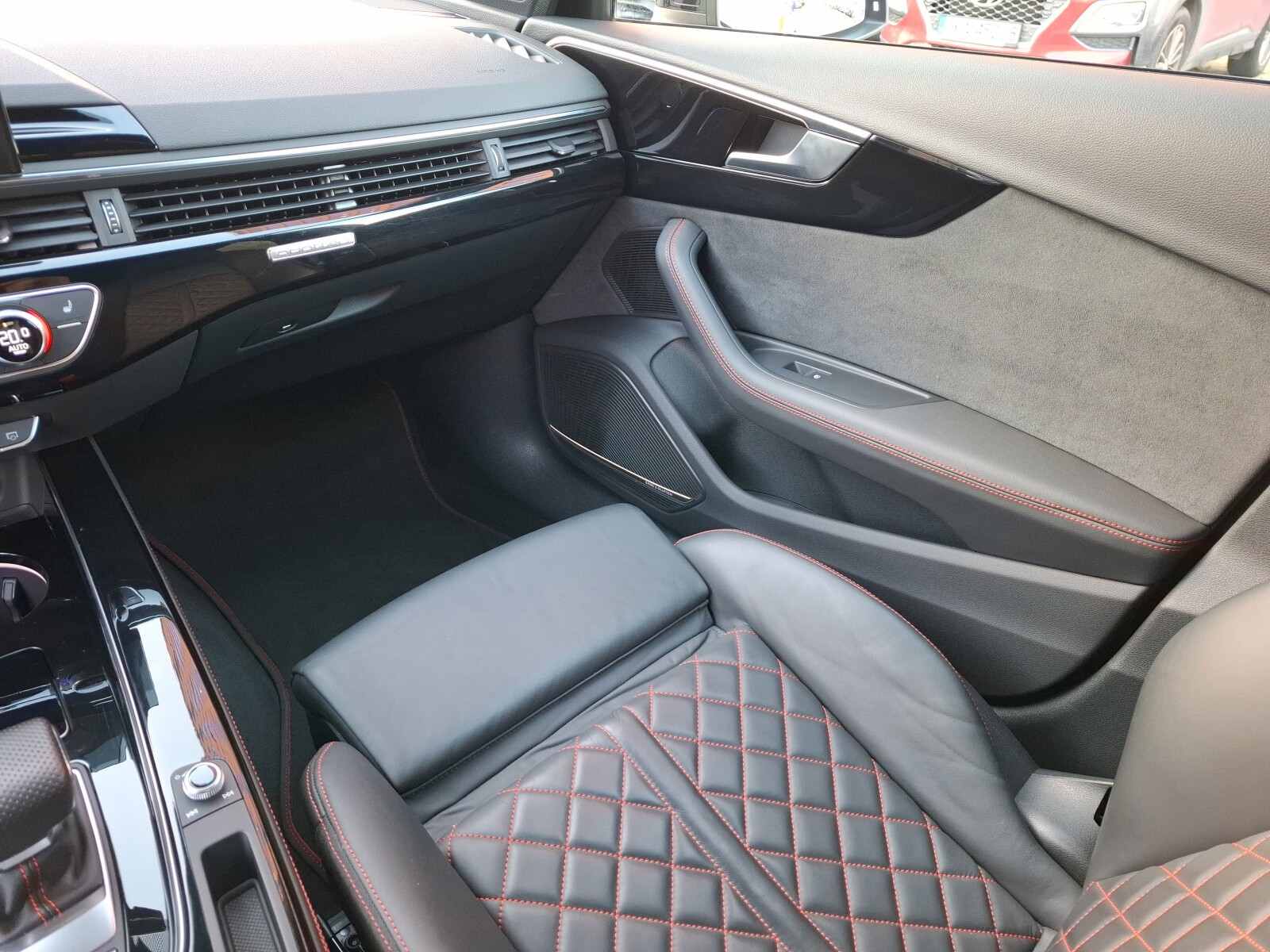 Audi A4 Avant - zdjęcie 38