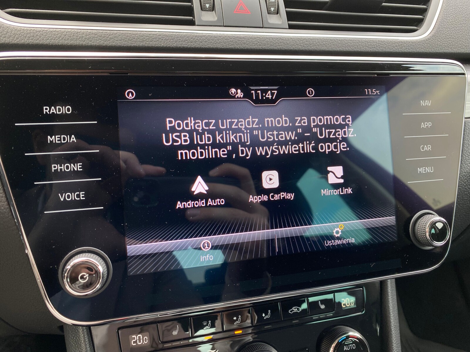 Škoda Superb - zdjęcie 21