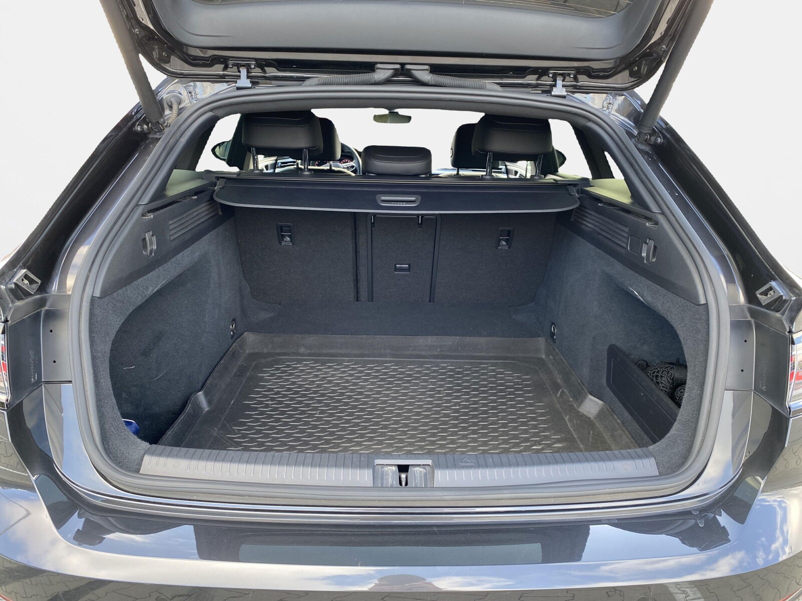 Volkswagen Arteon Shooting Brake - zdjęcie 40