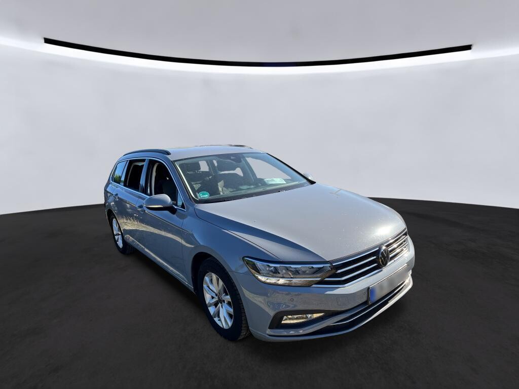 Volkswagen Passat Variant - zdjęcie 2