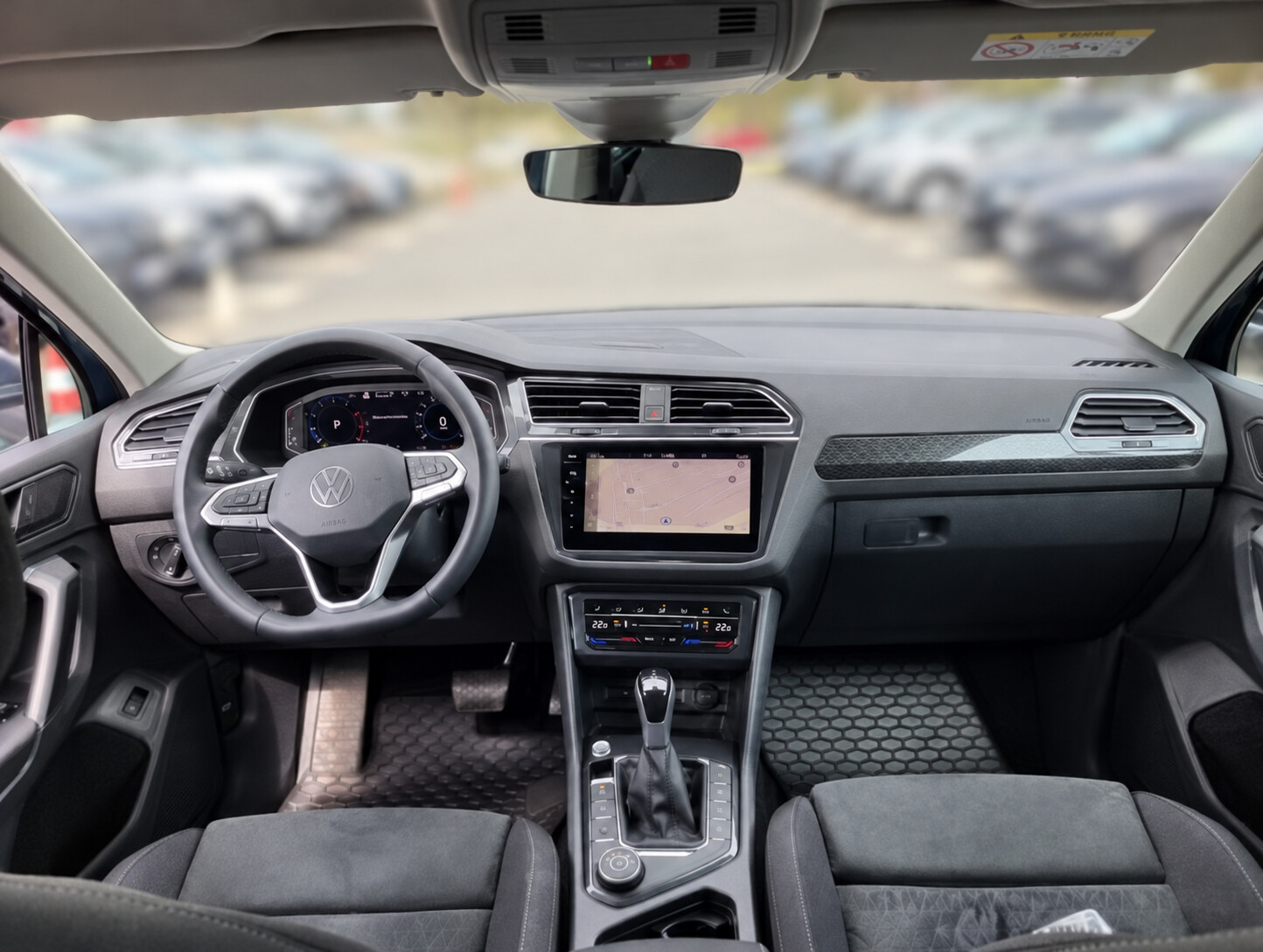 Volkswagen Tiguan - zdjęcie 2
