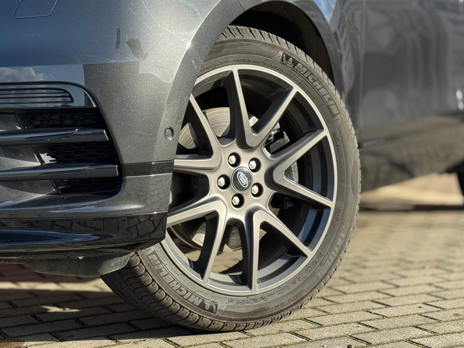 Land Rover Range Rover Velar - zdjęcie 4